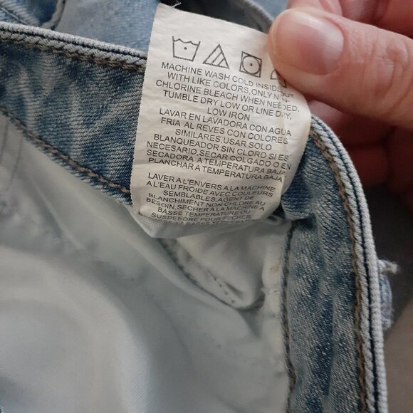 Lee Riders Women's Size 20M Light Wash Mid Rise Capri Denim Jeans - Picture 5 of 12